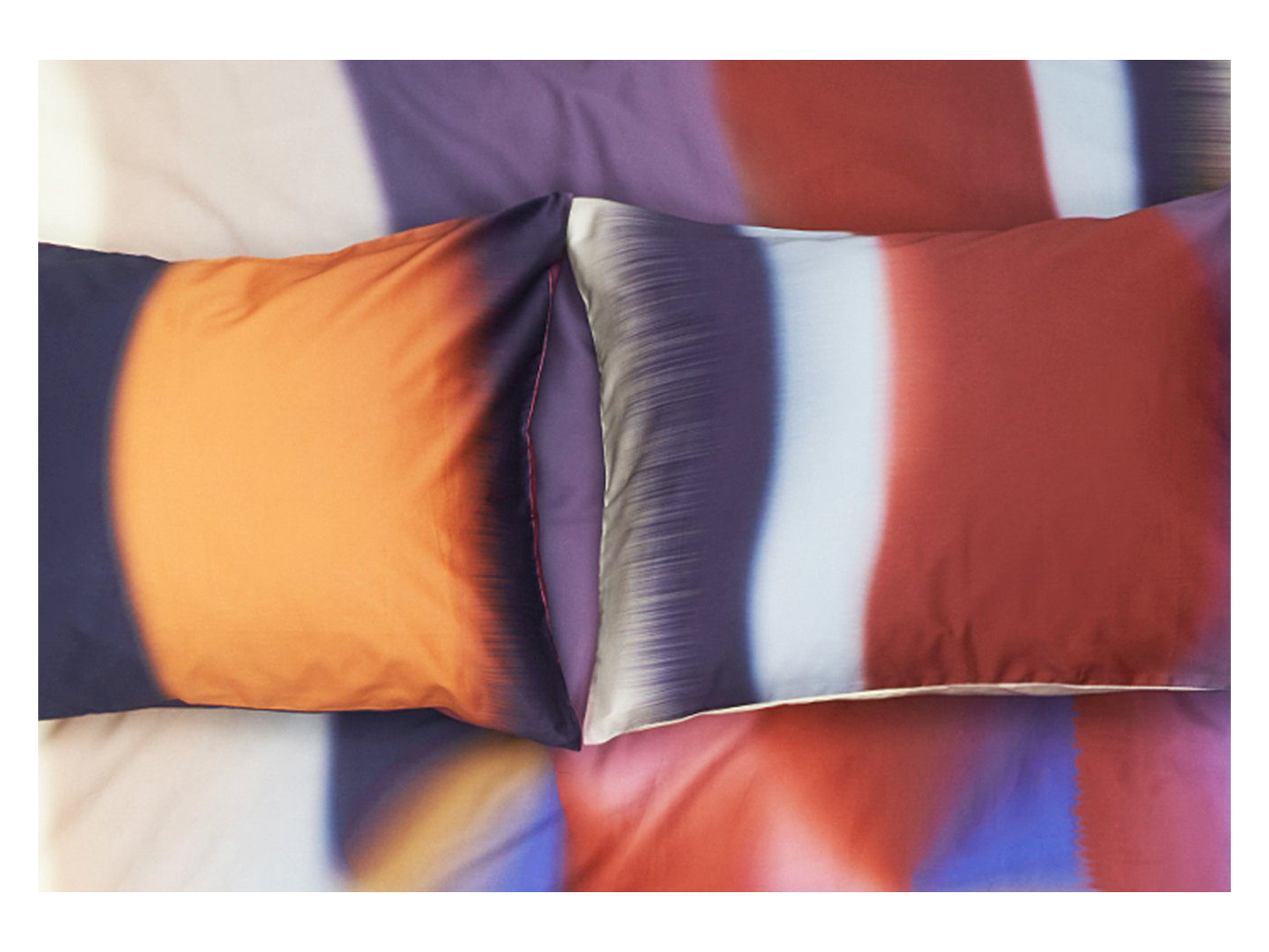 Kissenbezug Layered in Multicolor präsentiert im Onlineshop von KAQTU Design AG. Kissenbezug ist von ZigZagZurich
