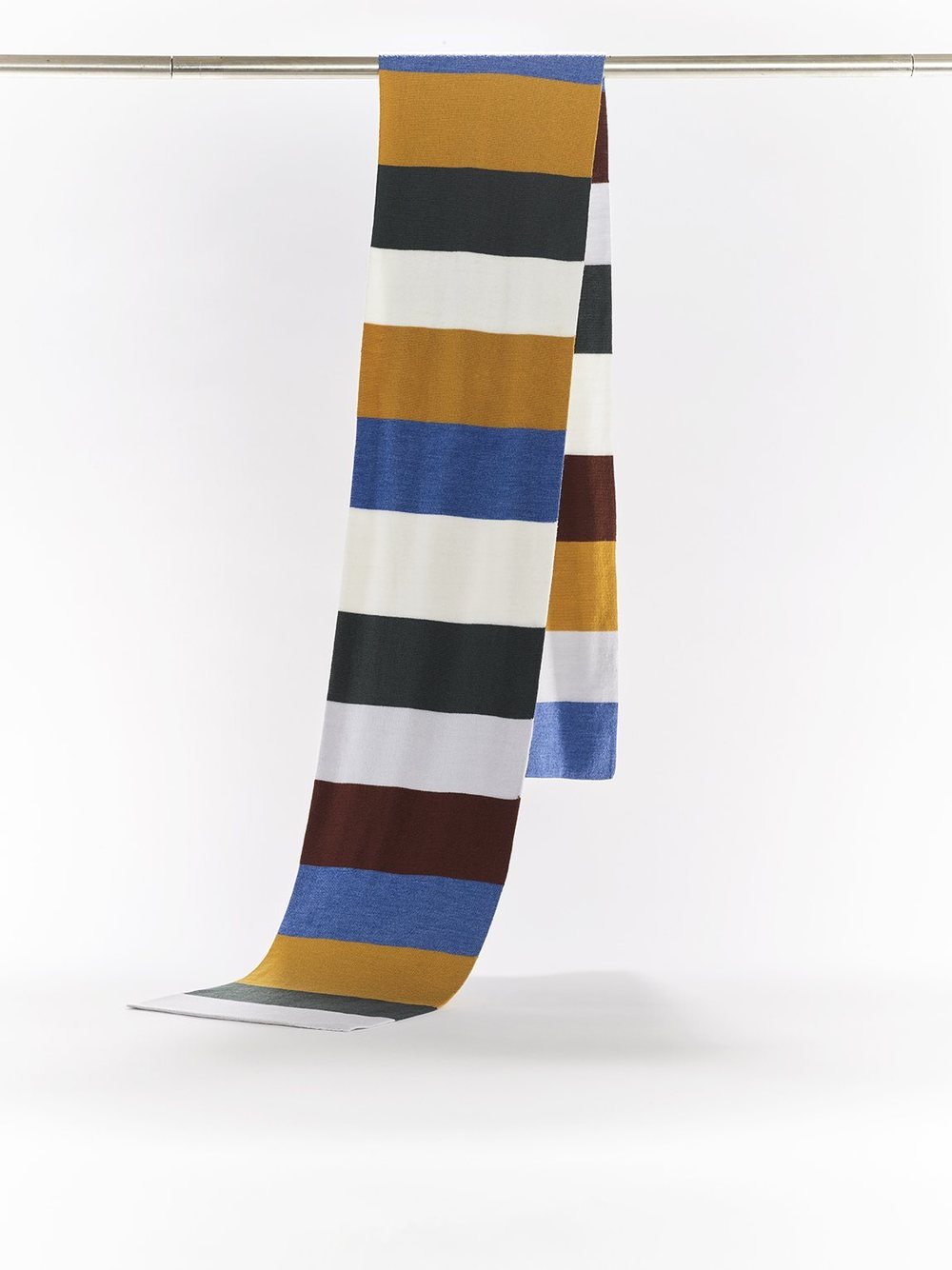 Schal Merino V3 in Multicolor präsentiert im Onlineshop von KAQTU Design AG. Schal ist von ZigZagZurich