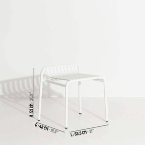 Week-End Gartenhocker in White präsentiert im Onlineshop von KAQTU Design AG. Hocker Outdoor ist von Petite Friture
